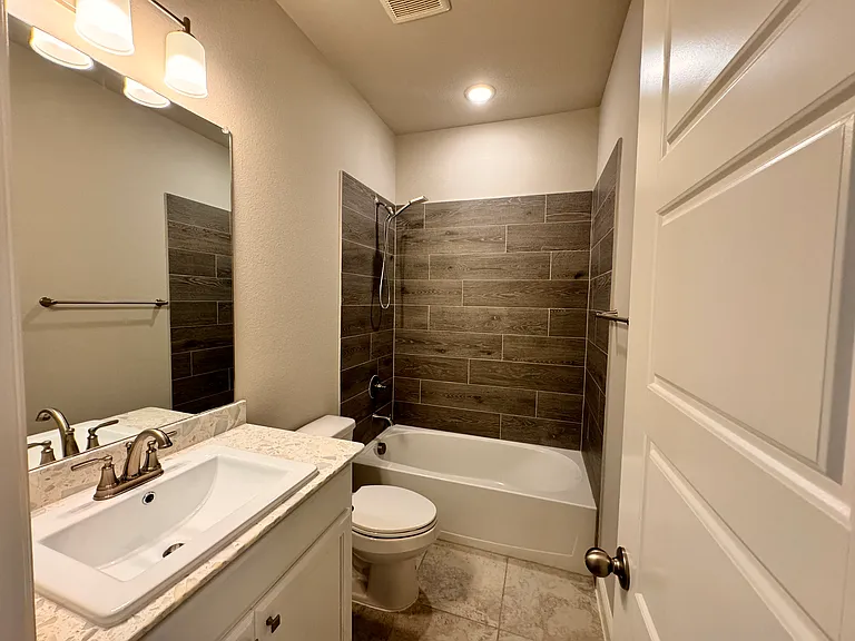 1091 Putnam Dr — Photo 36