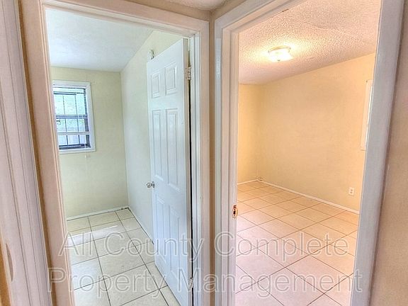 5th image of 10336 Monaco Dr