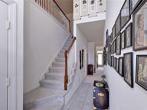 4th image of 400 Zelkova Rd