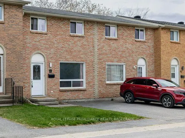 44 Rosemund Cres #53, Kingston, ON K7M 6Z4