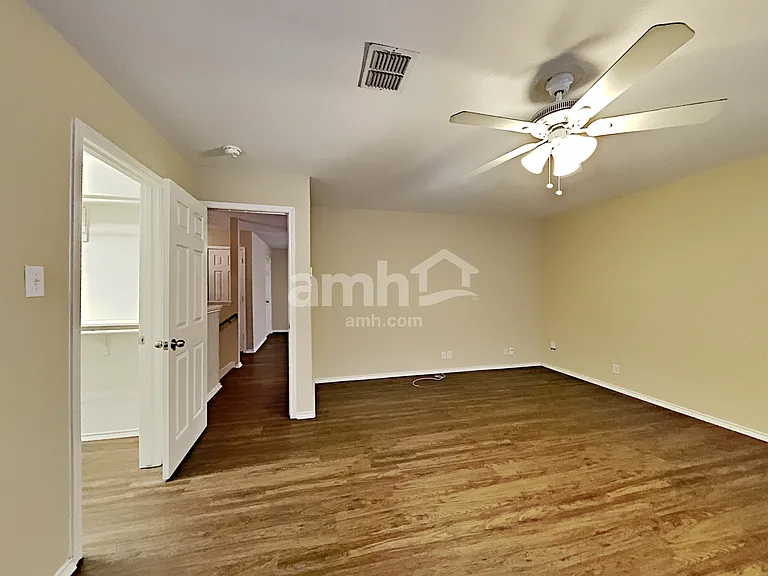 455 Dolly Dr — Photo 16