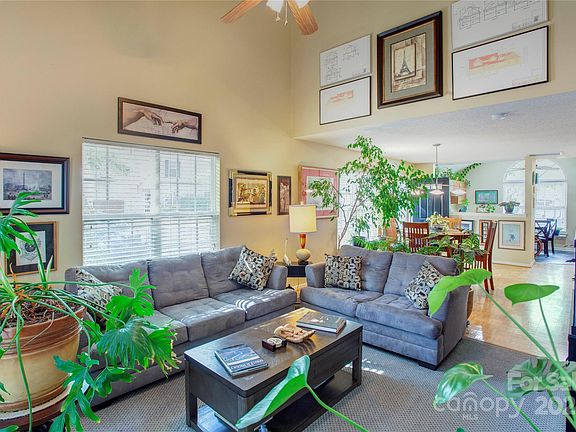 5th image of 5912 Moose Ln