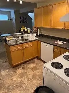 2nd image of 79 Bellerose Dr #50E