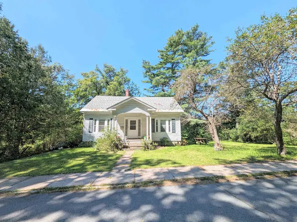 129 Green Street, St. Johnsbury, VT 05819