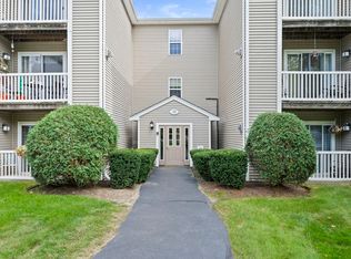 4 Marc Dr APT 4B3, Plymouth, MA 02360