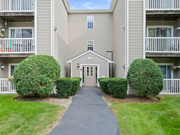 4 Marc Dr APT 4B3, Plymouth, MA 02360