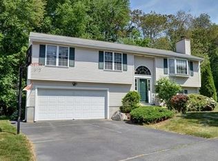7 Cottonwood Dr, Shrewsbury, MA 01545