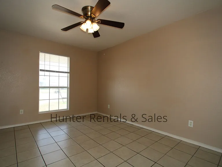 4506C Jeff Scott Dr — Photo 2