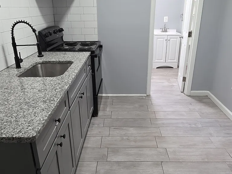3629 W Garrison Ave #1 — Photo 2