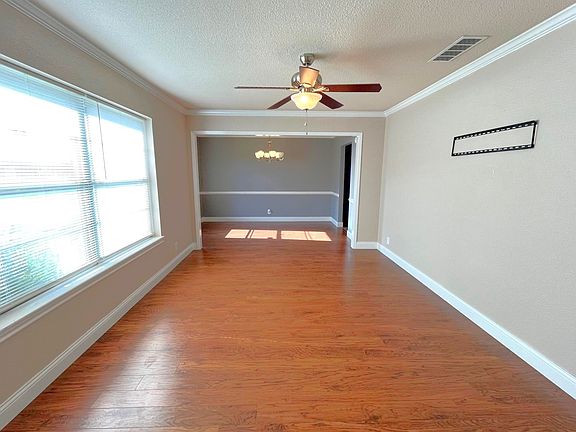 4th image of 120 S Wood Ave