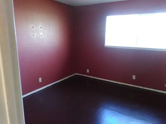 5th image of 6707 Red Blf