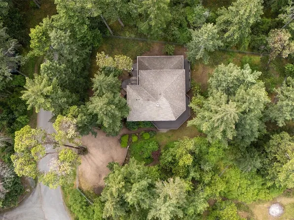908 Little Mountain Rd, Nanaimo, BC V9P 2C3