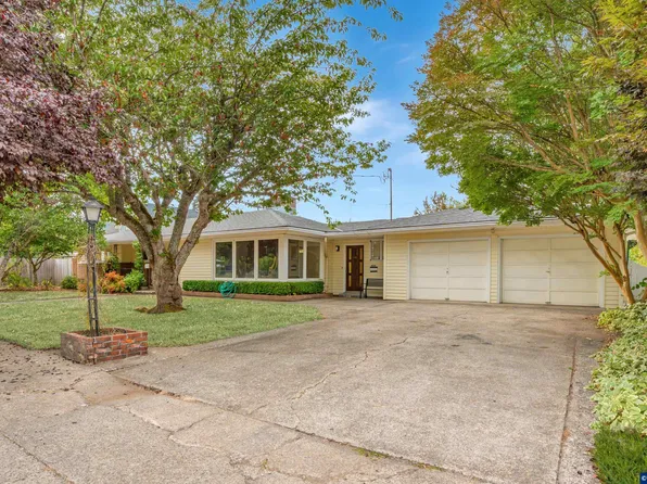 680 E Sherman St, Lebanon, OR 97355