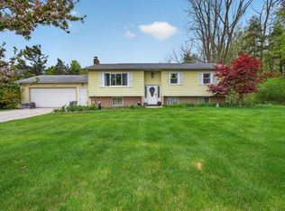 3573 E Monroe Rd, Midland, MI 48642