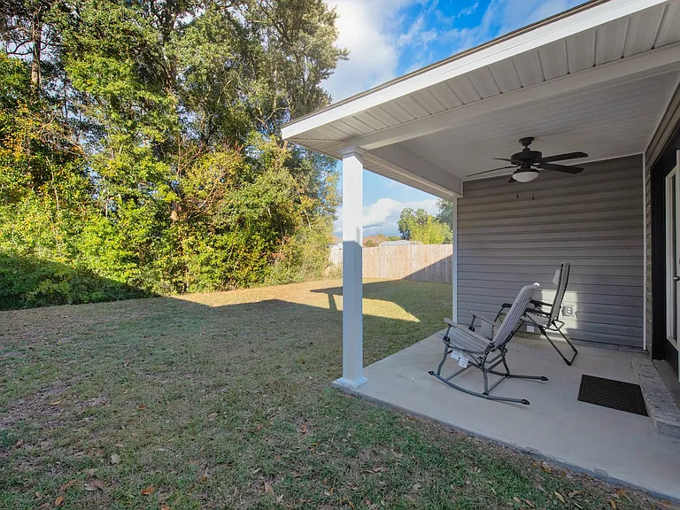 5101 Peach Dr — Photo 26