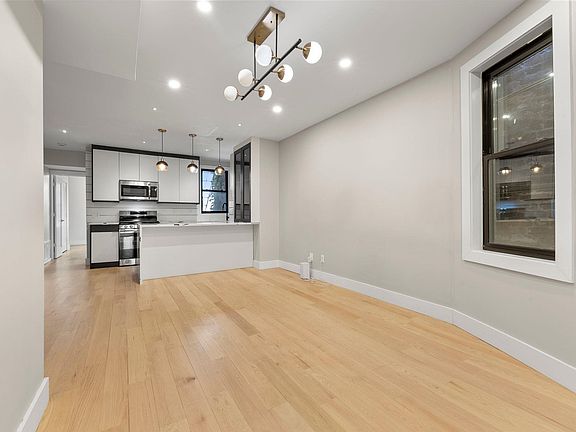 4th image of 116 Booraem Ave APT 2