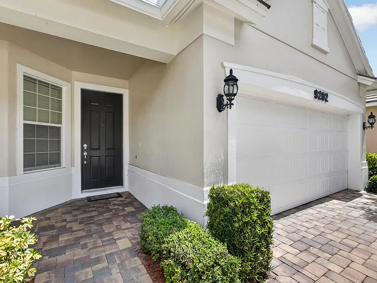 9202 Wrangler Dr — Photo 8