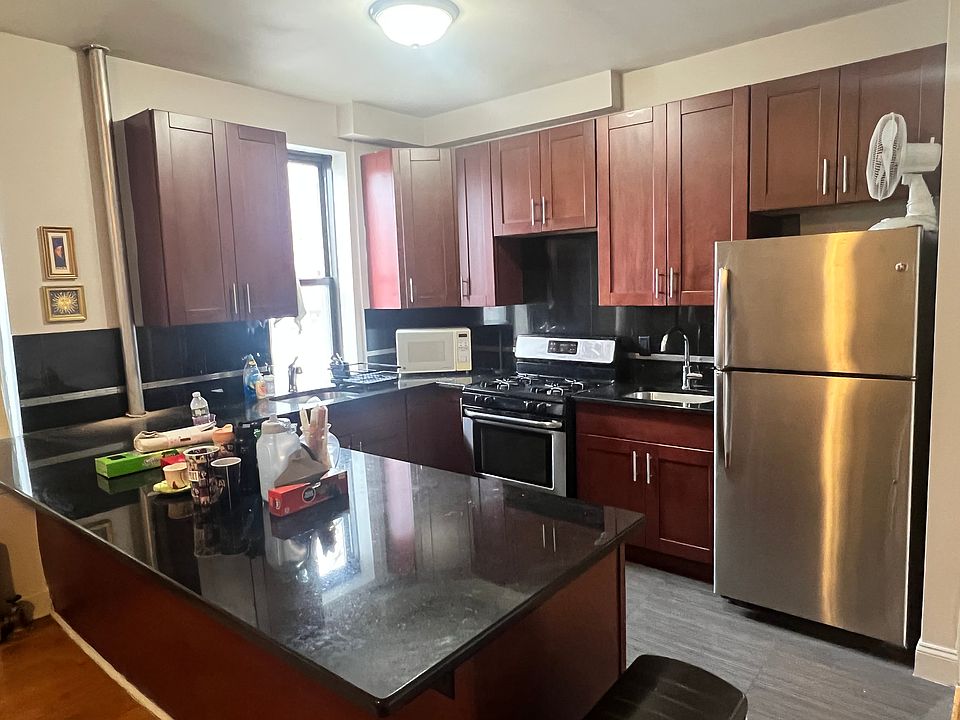 1st image of 1437 Carroll St APT 1E