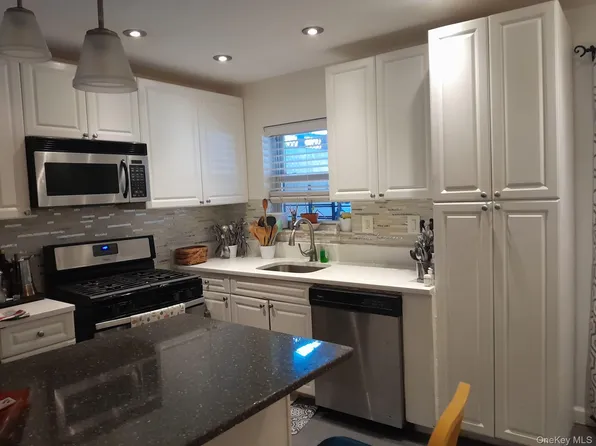 1166 Adee Avenue, Bronx, NY 10469