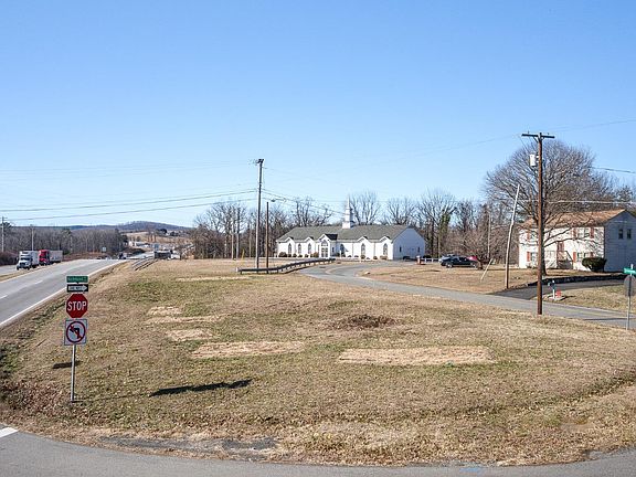 4th image of 286 Rockwell Rd