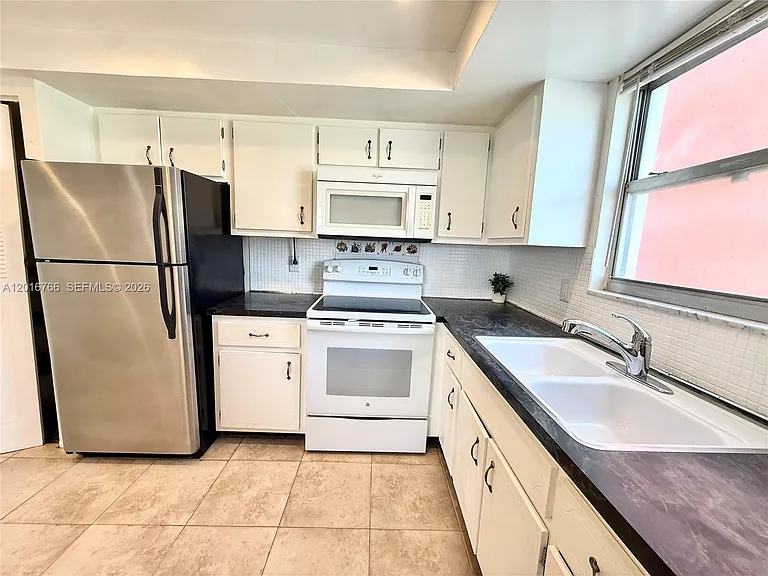 1351 NE Miami Gardens Dr #626E — Photo 7