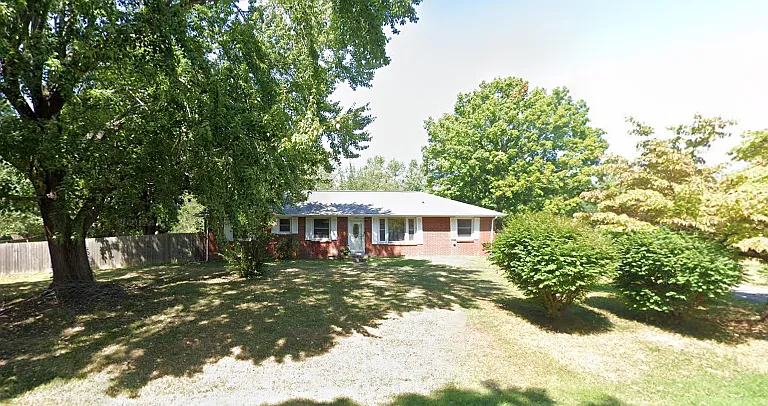 205 Forest Hills Dr — Photo 1