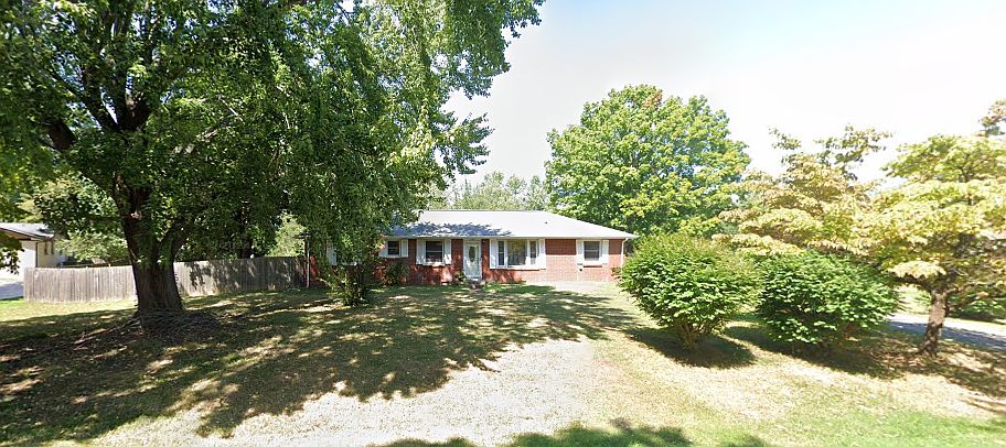 1st image of 205 Forest Hills Dr