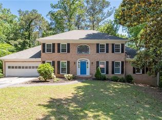 2562 River Knoll Dr SW, Lilburn, GA 30047