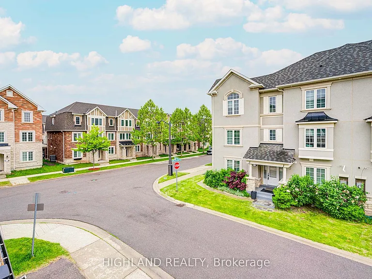 265 Ellen Davidson Dr #4 — Photo 41