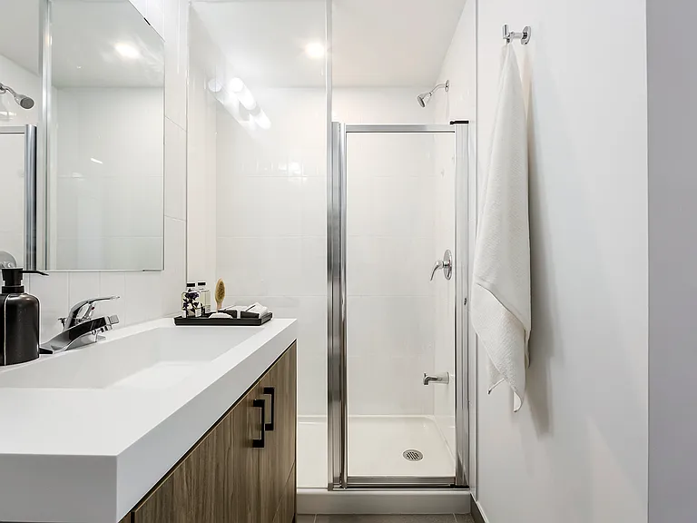 185 Enfield Pl — Photo 15