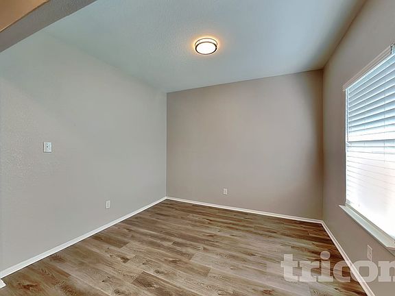 3rd image of 9411 Sandy Ridge Way