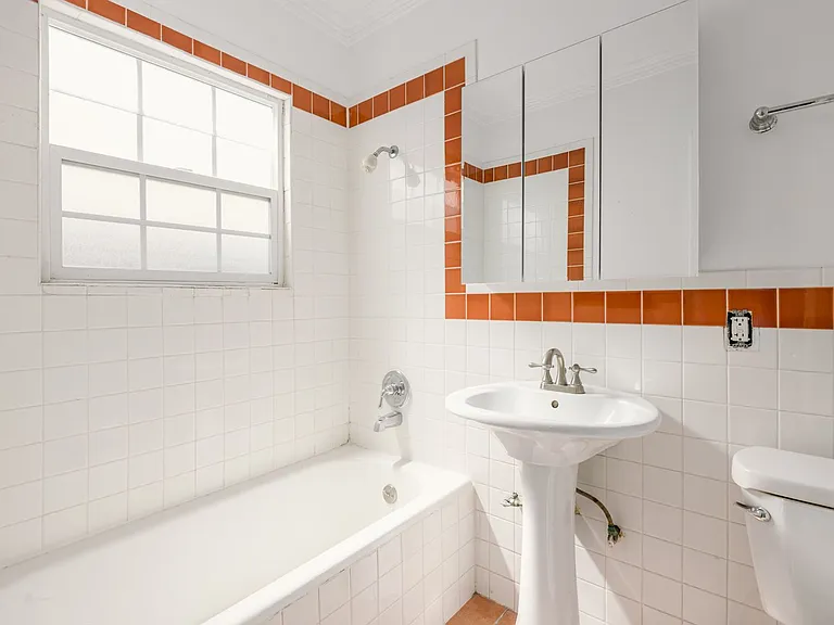 MC 1217 Berendo Properties LLC — Photo 8