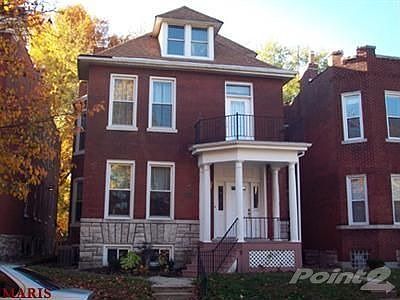 2nd image of 3654 Botanical Ave