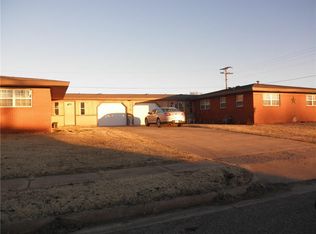 404 Chickasaw Trl, Foss, OK 73647