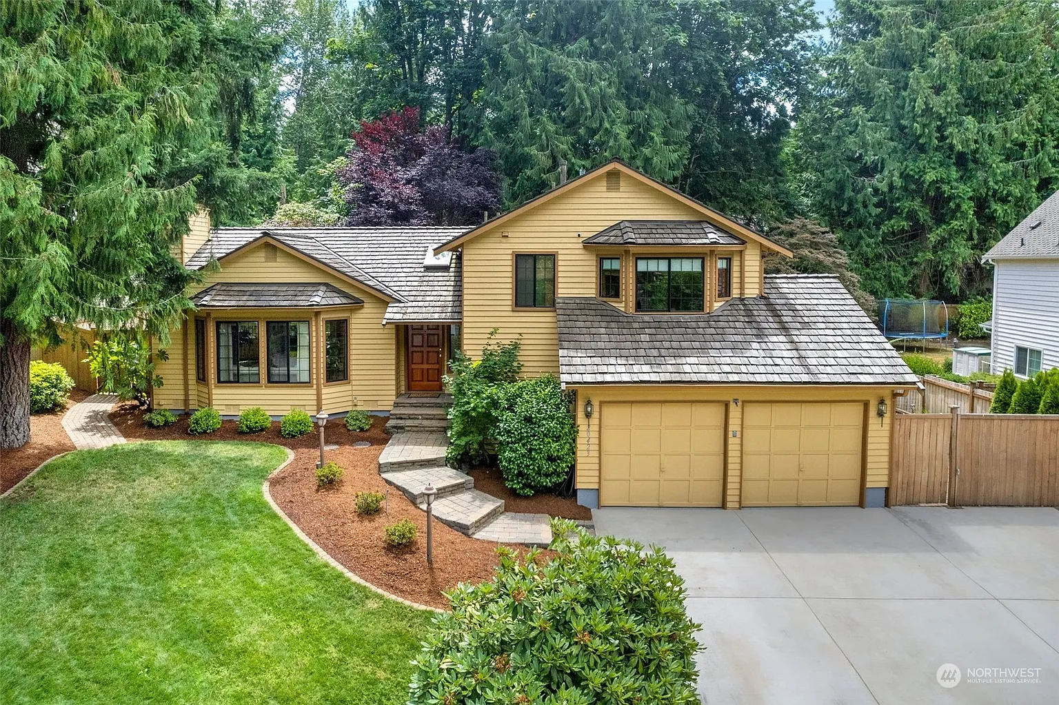 20423 NE 42nd Street photo 1