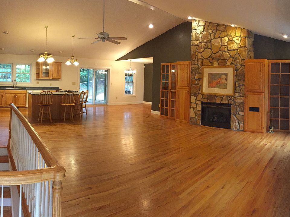 Living Room upstairs