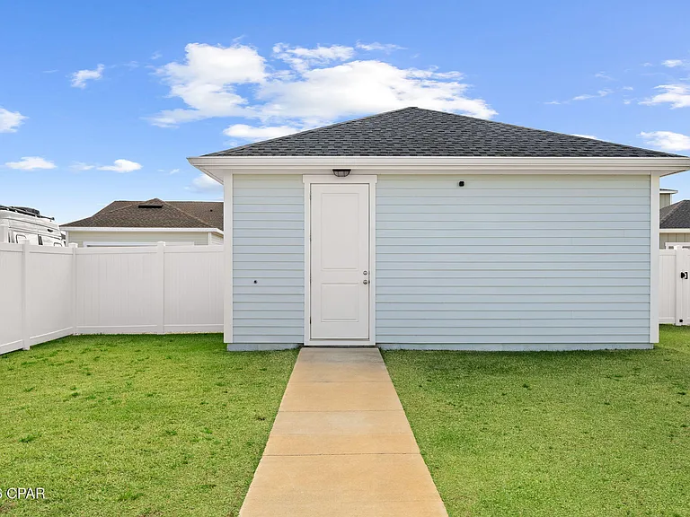 2101 Kingfisher Ct — Photo 40