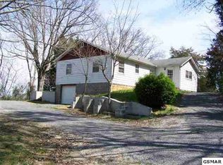 625 W Main St, Sevierville, TN 37862