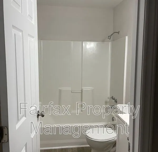 1120 Elmo St #B — Photo 13