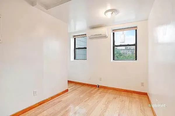 Rented by Triplemint | media 9