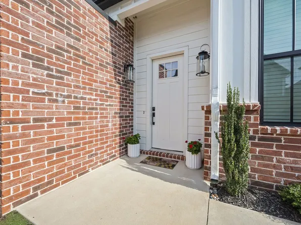3509 Awakening Ave, Bentonville, AR 72713