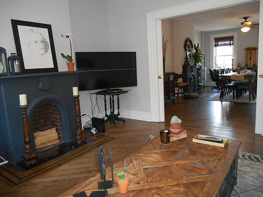 Rented by Gateway Arms Realty Corp | media 28