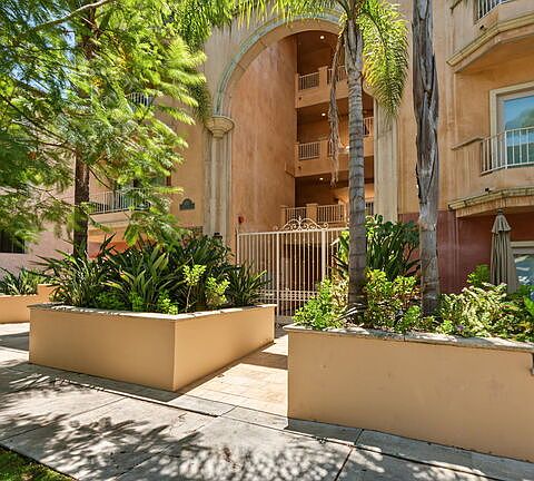 3rd image of 1511 Camden Ave APT 103