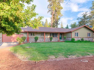 379 Oak Ranch Rd, Grants Pass, OR, 97526
