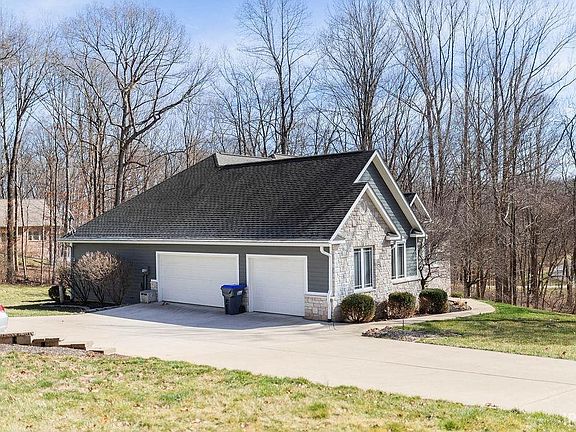 3rd image of 5140 N Muirfield Dr