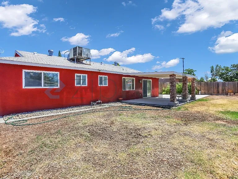3097 W Sussex Way — Photo 30