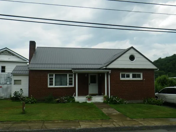 80 Penn St, Cherry Tree, PA 15724