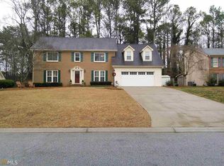 4394 Aberdeen Rd, Lilburn, GA 30047