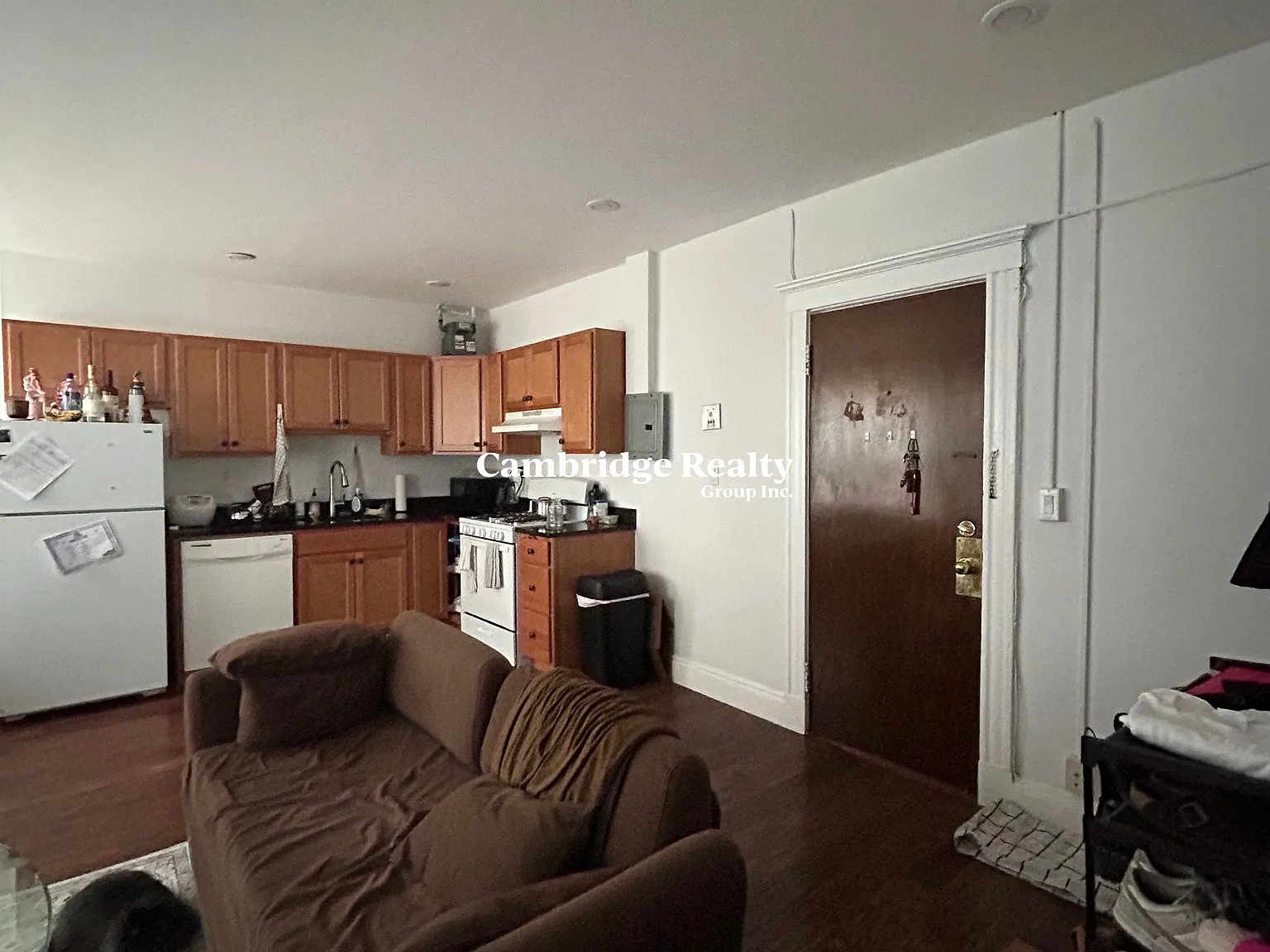 2 bed, 1.0 bath, $3,050 — Photo 3