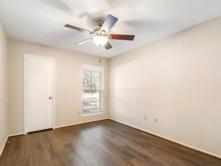 108 N Deerfoot Cir — Photo 9